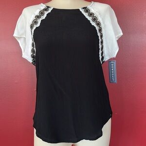 Brand new Potter’s Pot black and white blouse